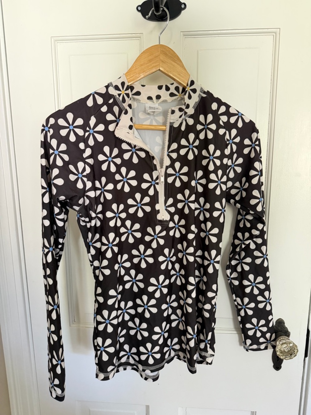 Lime Ricki Black Daisy Long Sleeve Rash Guard with White and Light Blue Accents